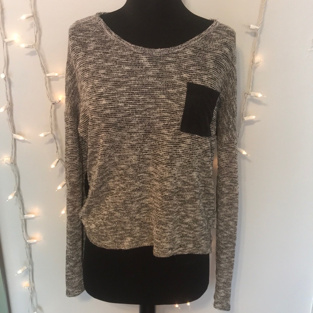 Grey // Black